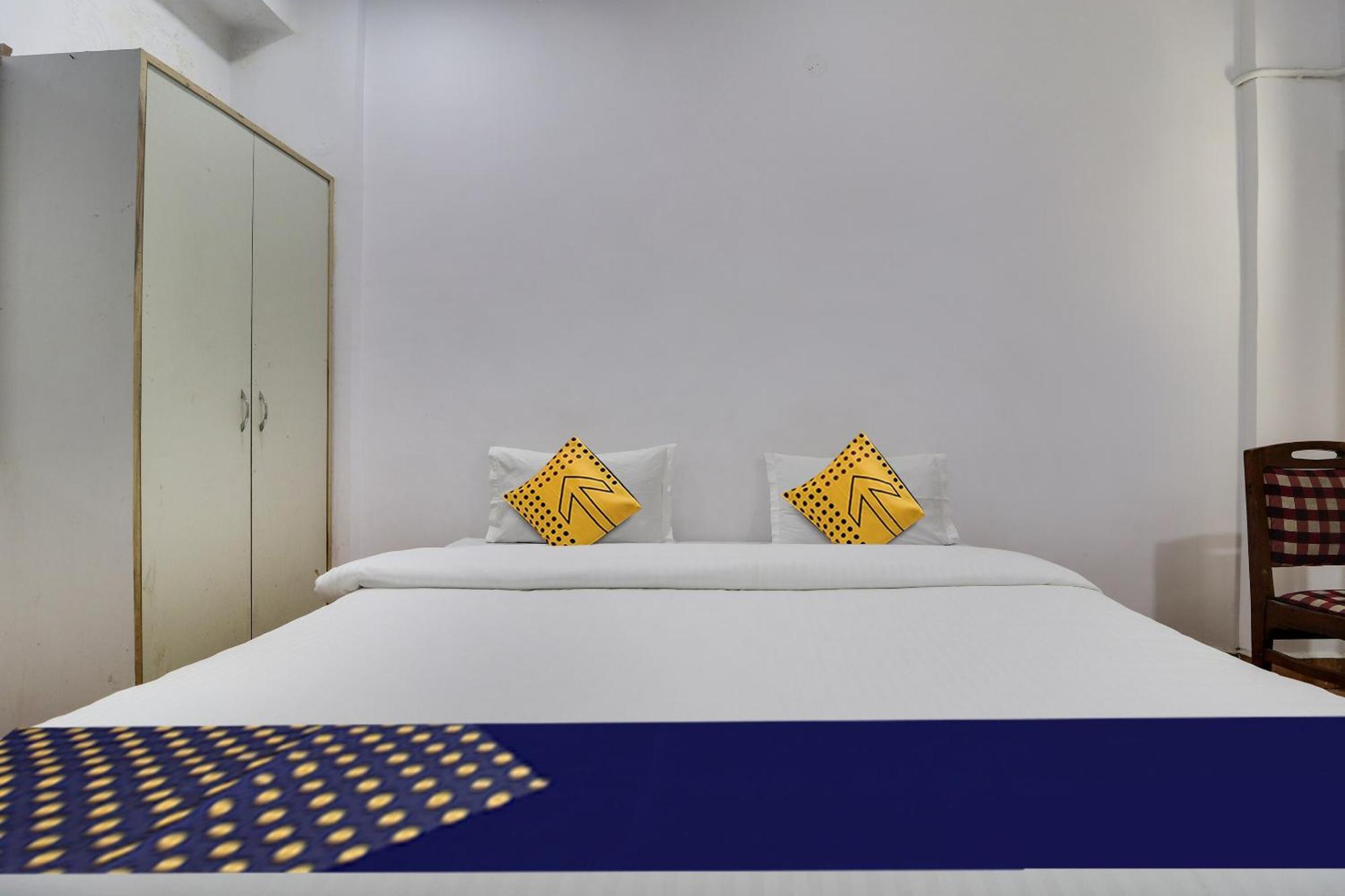 Spot On Apsara Hotel ไฮเดอราบัด ภายนอก รูปภาพ