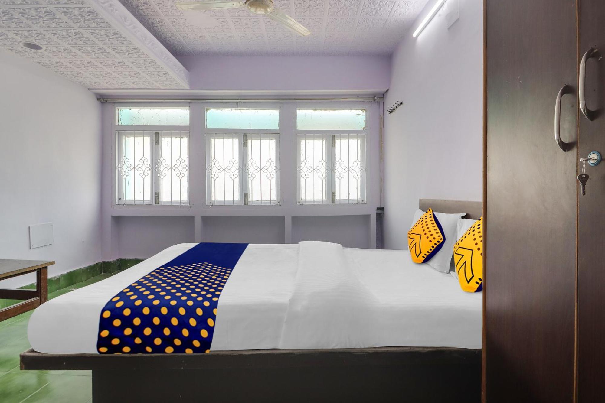 Spot On Apsara Hotel ไฮเดอราบัด ภายนอก รูปภาพ